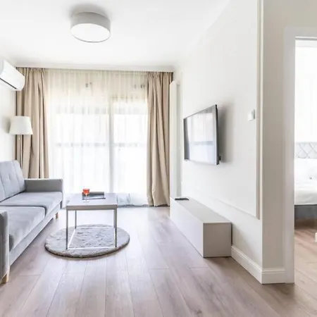 Apartment Golden - Mennica