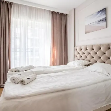 Apartment Golden - Mennica *