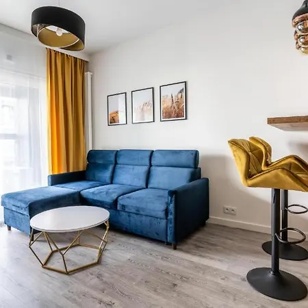 Golden - Mennica Apartment