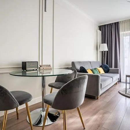 Apartment Golden - Mennica *
