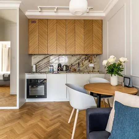 Golden - Mennica Apartment