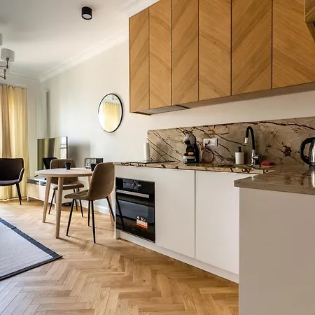 Apartment Golden - Mennica