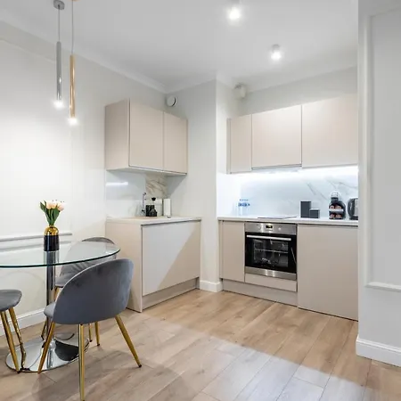 Golden - Mennica Apartment