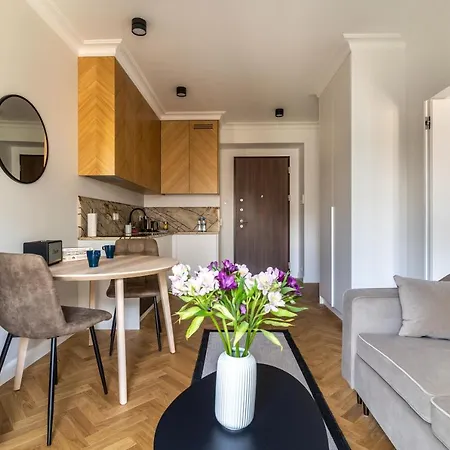 Golden - Mennica Apartment *